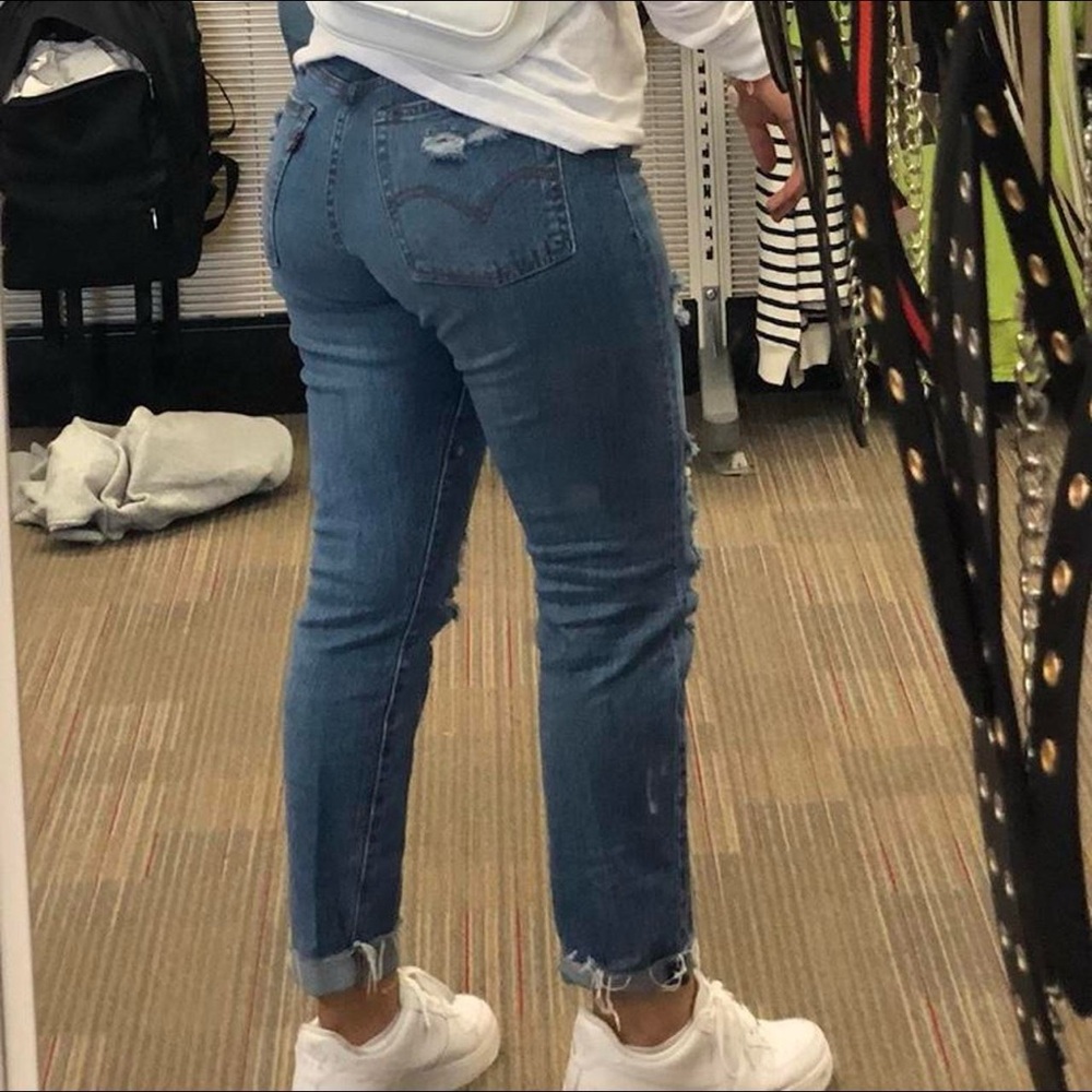 Levi’s Wedgie Jeans